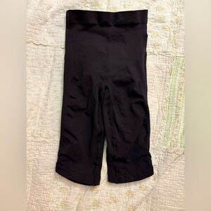 SKIMS Sculpting Short Above The Knee Onyx/Black